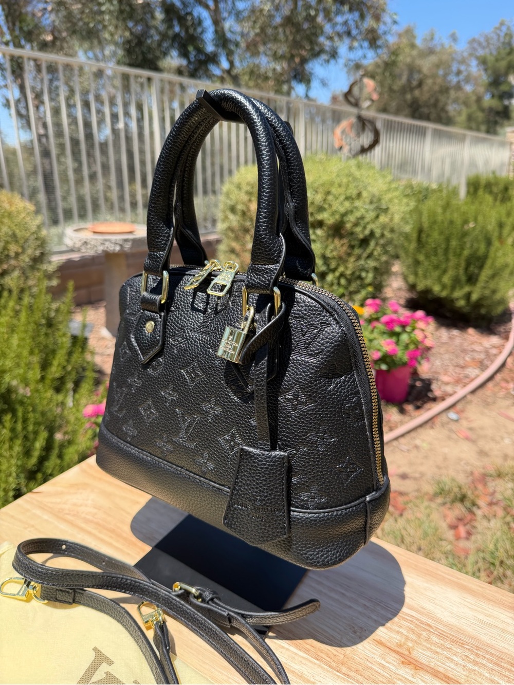 ✨COMING SOON✨ New LV Print Alma Empreinte BB Black Gold Embossed Monogram Bag - Picture 4 of 15